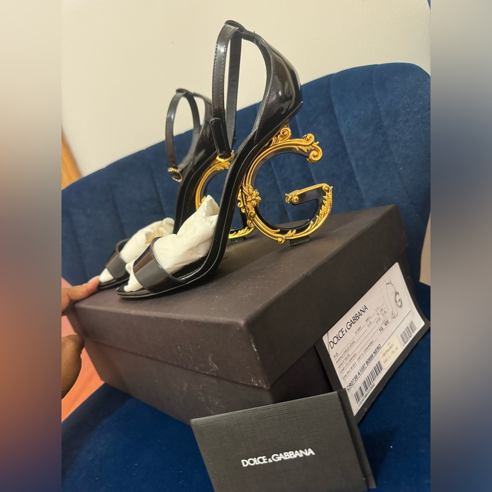 I am selling Dolce $ Gabbana heels that I've worn once.